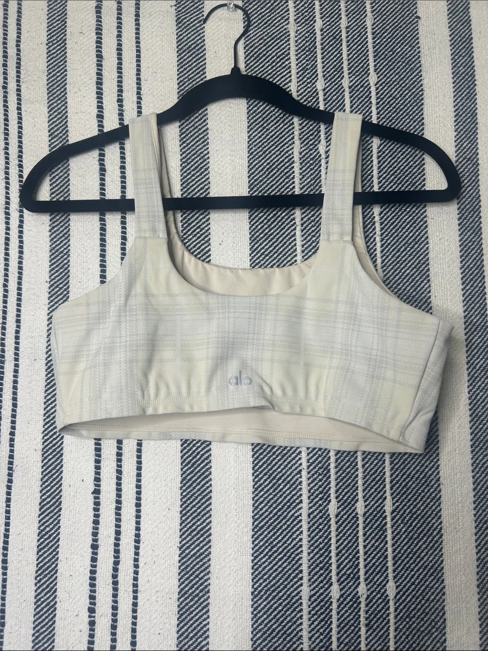 ALO Yoga size large
